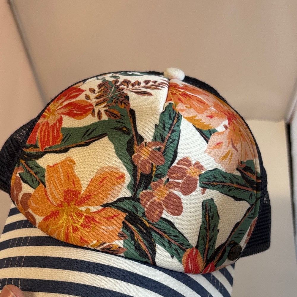 Roxy Navy Blue Trucker Hat with floral and stripes - Picture 5 of 5